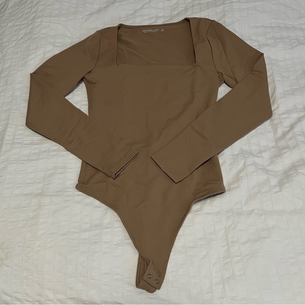 Abercrombie & Fitch Long Sleeve Bodysuit NWOT
